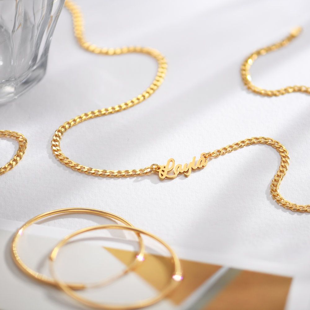 name-necklace-with-bold-curb-chain-gold-vermeil-2